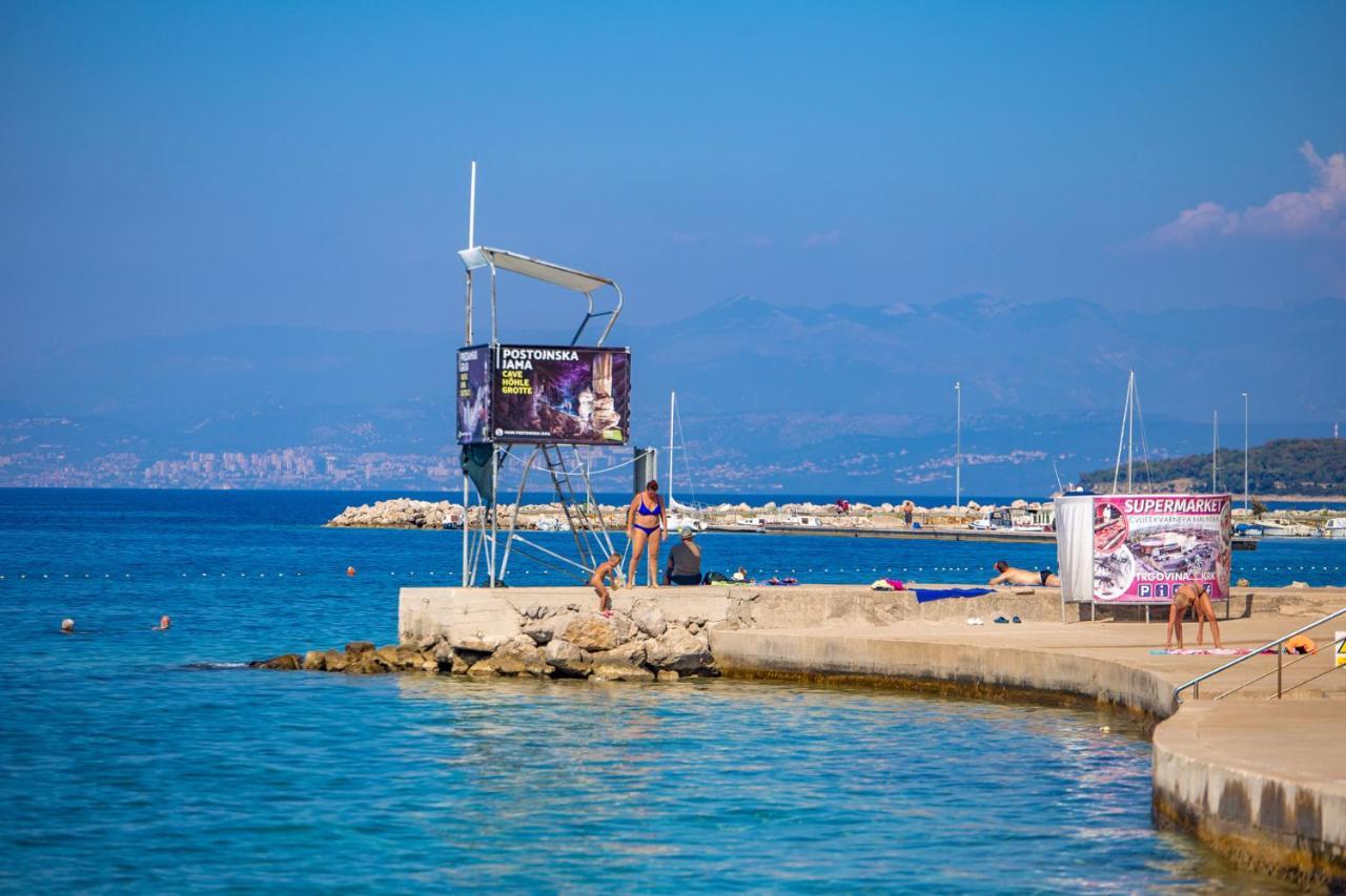 Apartment Palm Tree Malinska Dış mekan fotoğraf