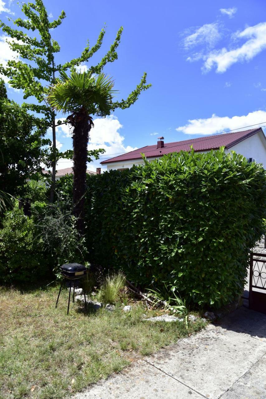 Apartment Palm Tree Malinska Dış mekan fotoğraf