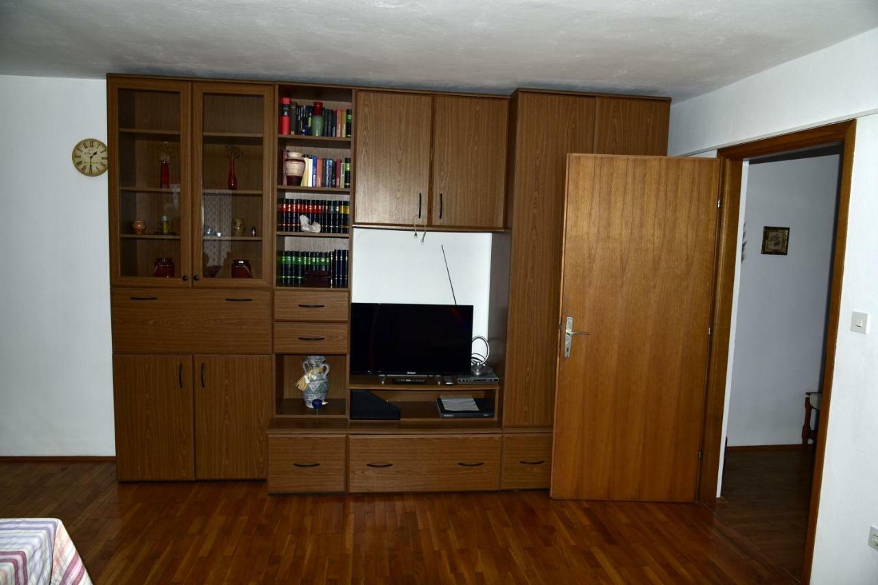 Apartment Palm Tree Malinska Dış mekan fotoğraf